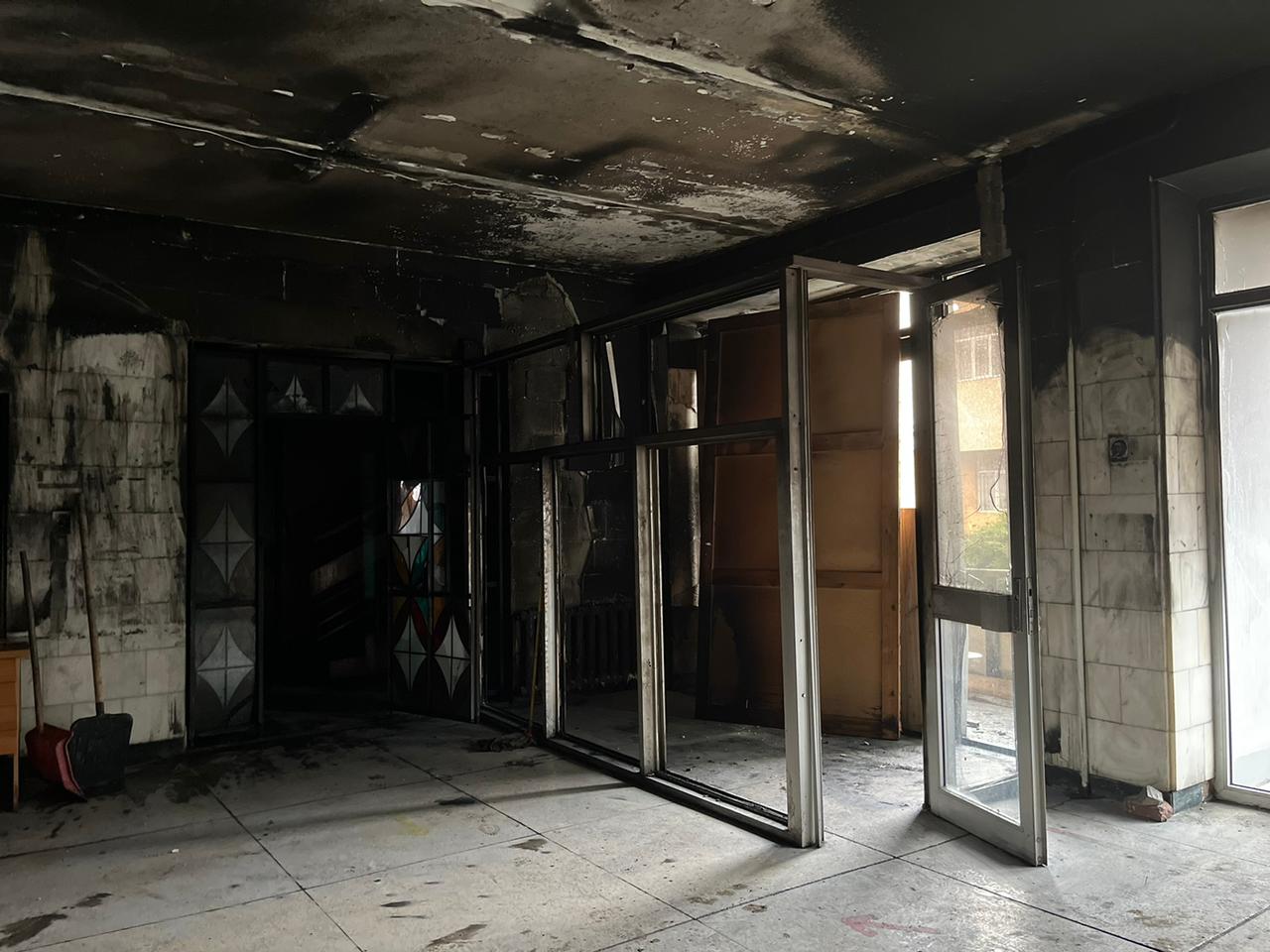 У Мукачеві спалахнула пожежа у навчальному закладі