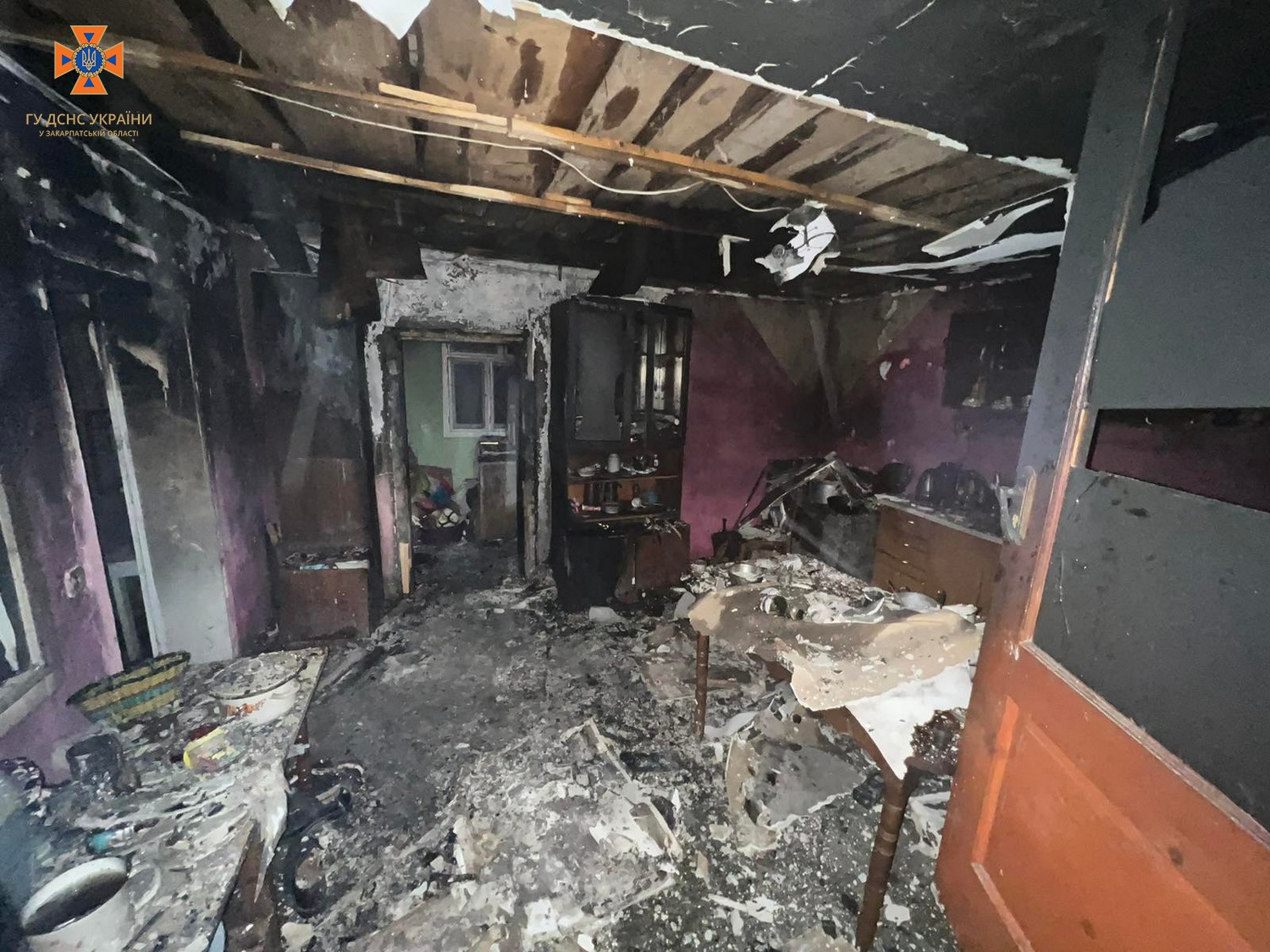 Пожежа охопила прибудову до житлового будинку