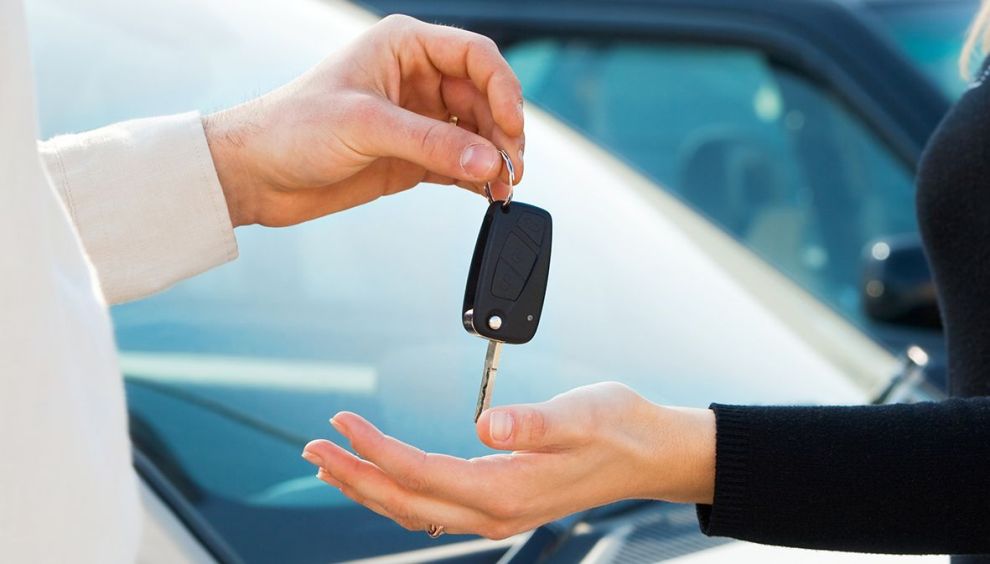 Переваги купівлі автомобіля за допомогою посередника очевидні, адже він бере на себе цілий ряд функцій купити авто з посередником