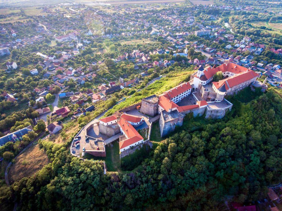 Замок Паланок у Мукачеві Замок Паланок у Мукачеві