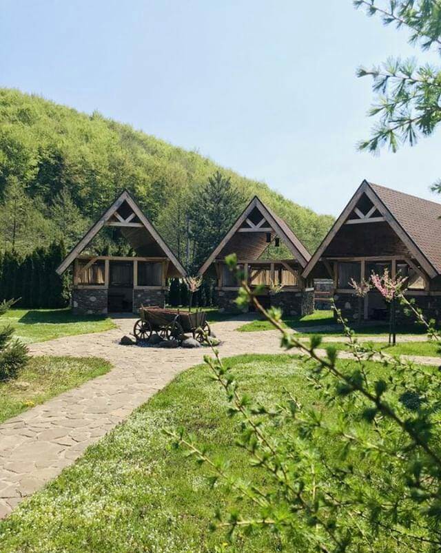 Комплекс відпочинку Вольногора у селі Лісярня Комплекс відпочинку Вольногора у селі Лісярня
