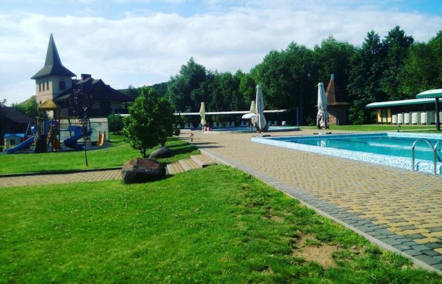 Комплекс Вольногора у селі Лісарня Комплекс Вольногора у селі Лісарня